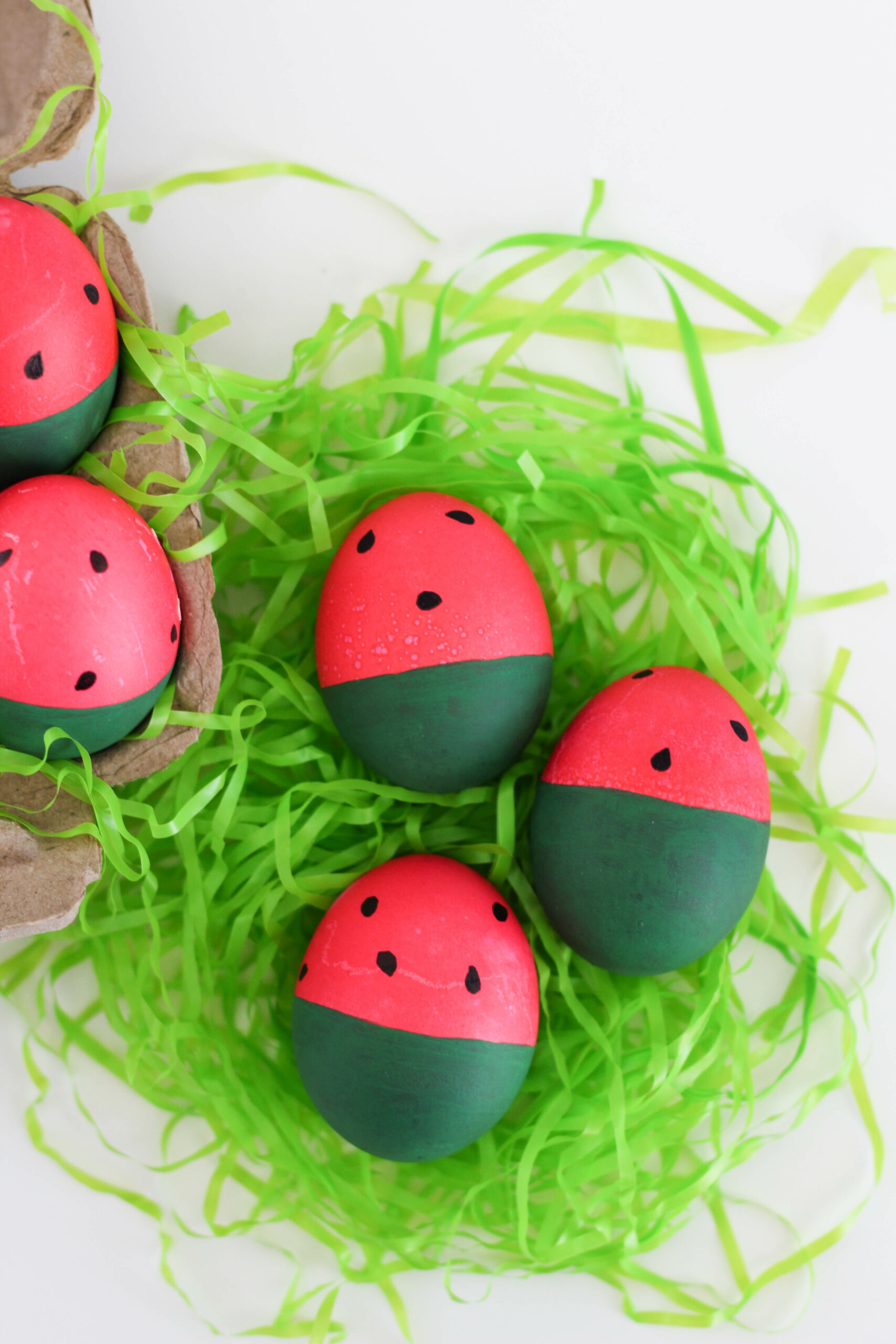 Fun Easter Egg decorating ideas; Watermelon Easter eggs